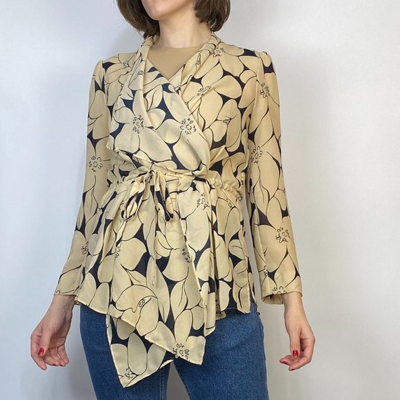 CLUB MONACO Sheer Floral ASYMMETRICAL WRAP Top! Small, 4 to 6 - Picture 8 of 9